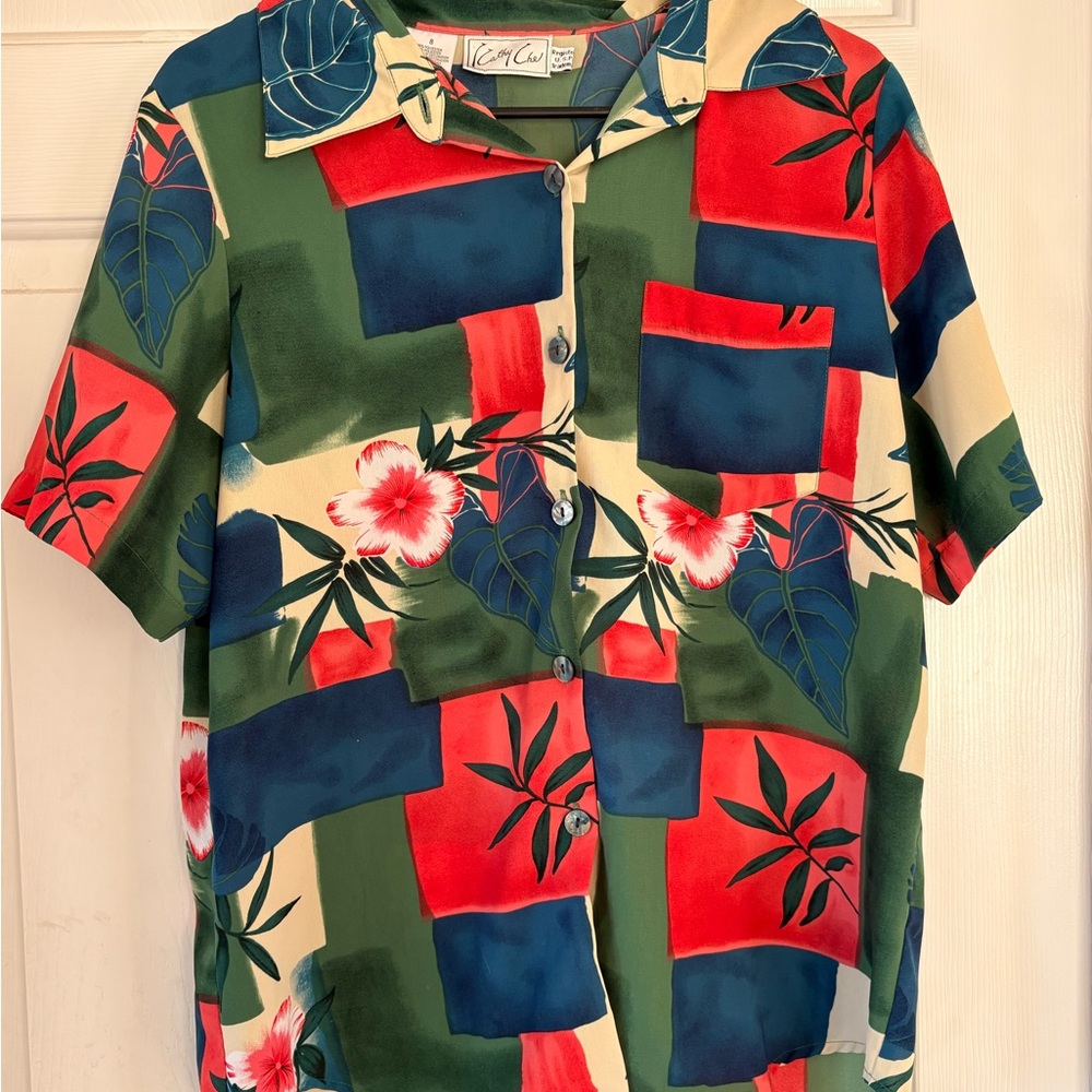 Colorful Floral/Hawaiin Button-Up Shirt